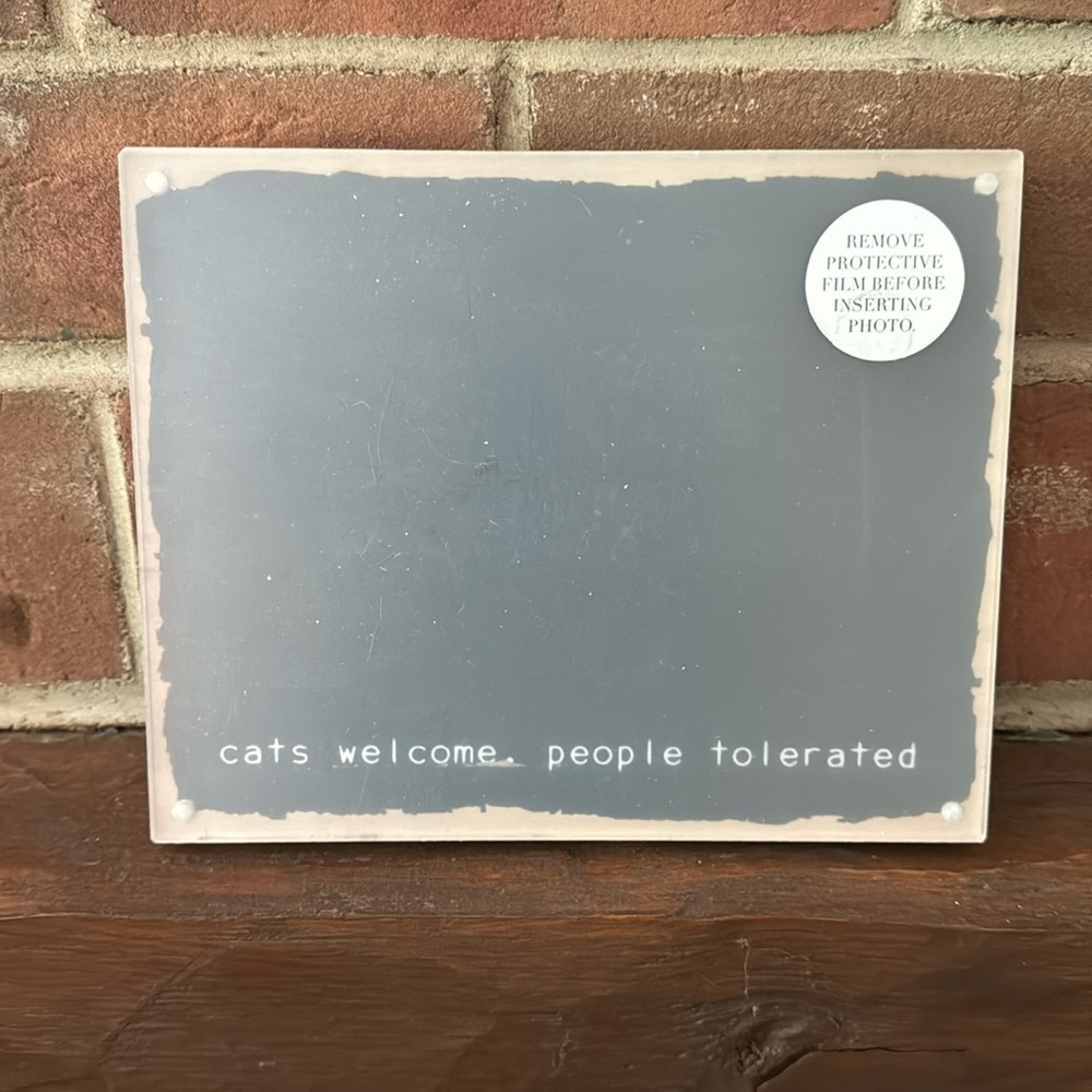 Mudpie ‘Cats Welcome’ picture frame